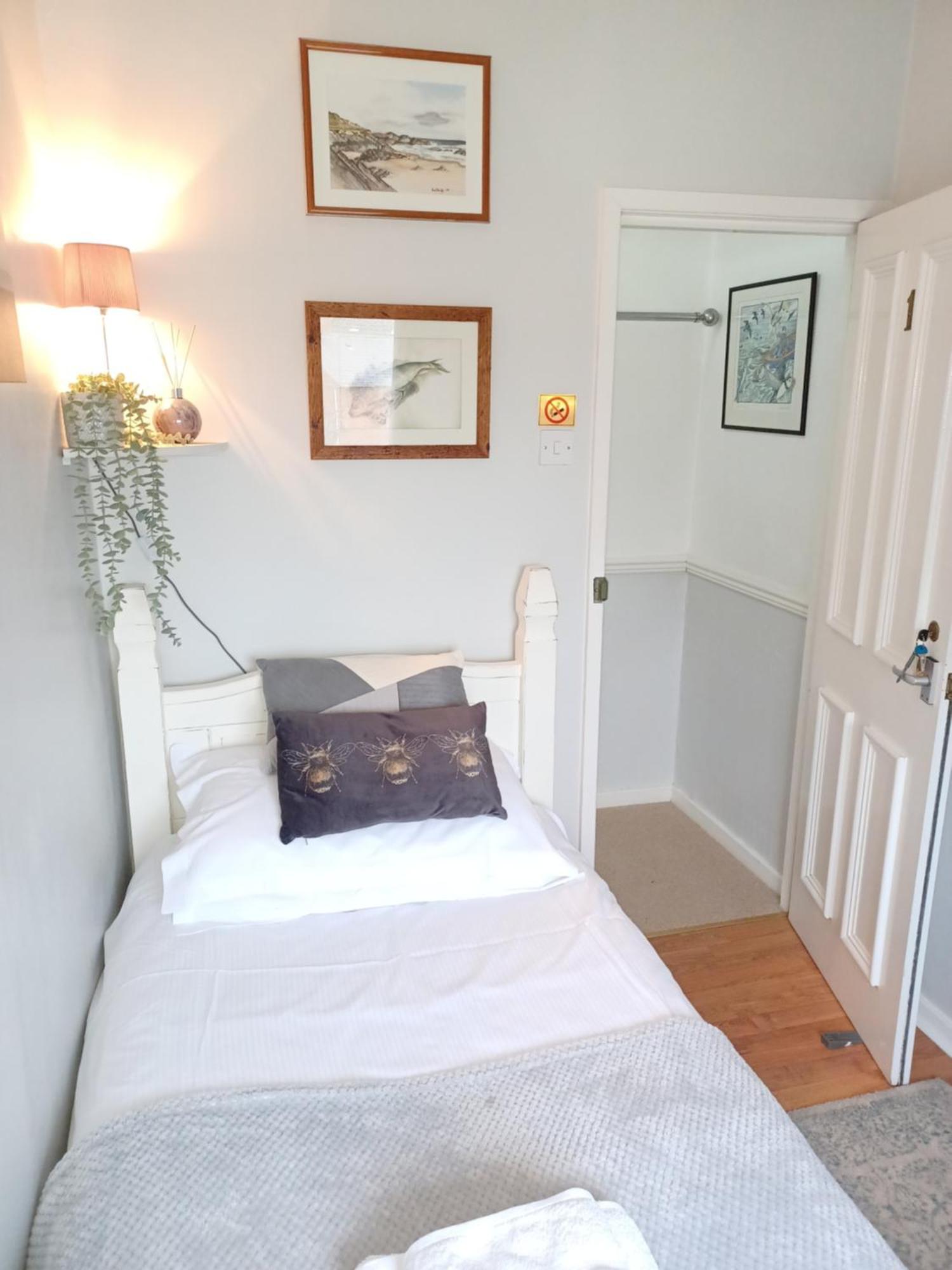 וויטלי ביי Sandsides Guest House מראה חיצוני תמונה