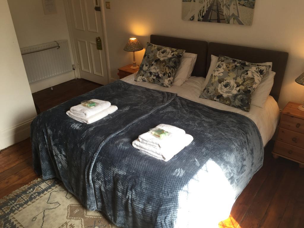 וויטלי ביי Sandsides Guest House מראה חיצוני תמונה
